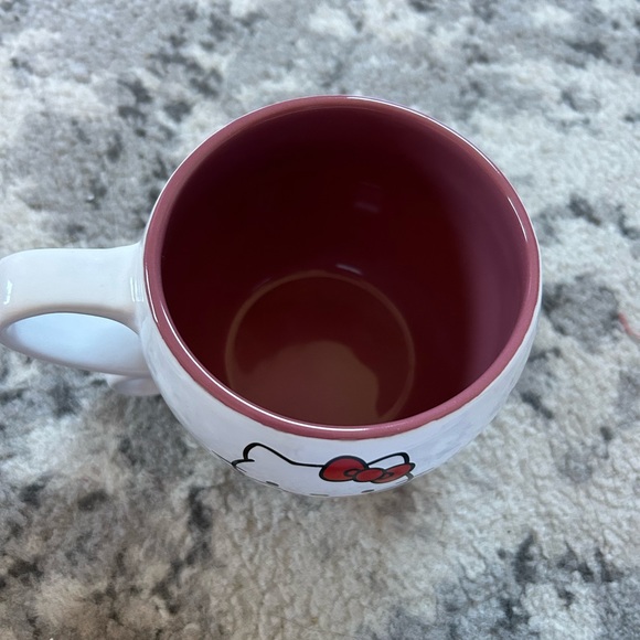 Brand new! Hello Kitty mug - Picture 2 of 3